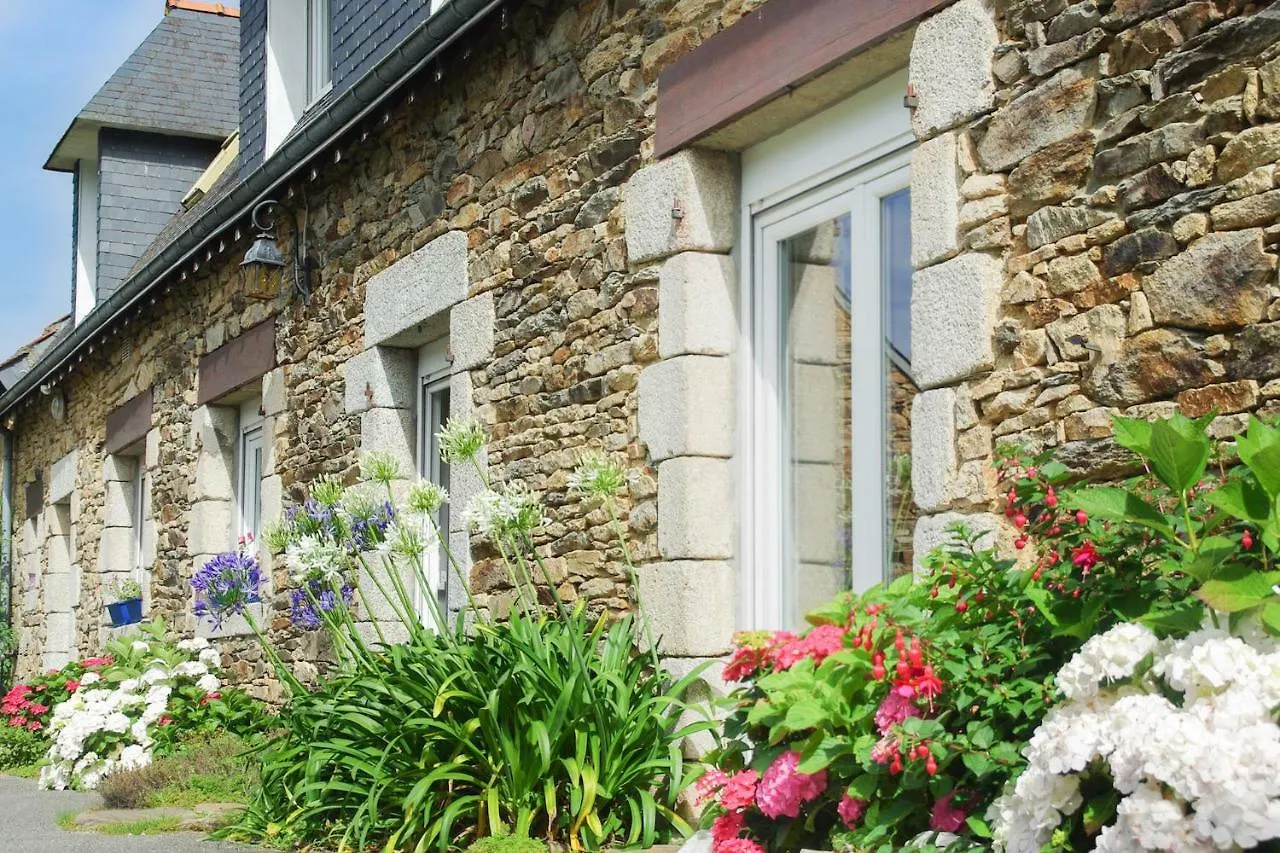 Holiday home Gite Ti Goudoul Eco Responsable Bb Friendly Moelan-sur-Mer